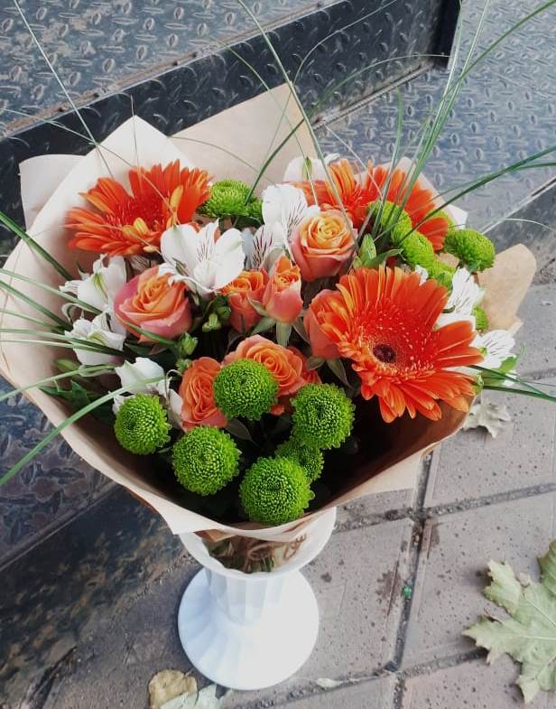 Букет цветов из: Герберы, Хризантемы, Альстромерии и Розы в Стрелецкое
