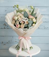 Букет цветов из:  Розы и Лизиантусы в Стрелецкое