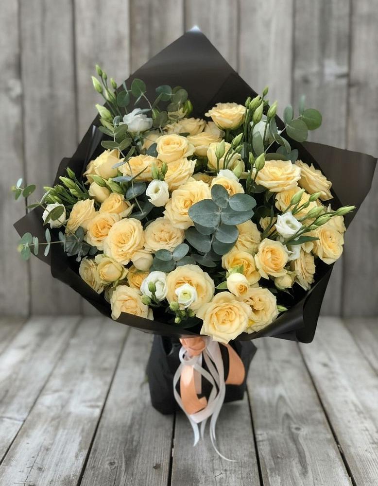 Букет цветов из: Розы и Лизиантусы в Стрелецкое