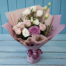 Букет цветов из:  Розы и Лизиантусы в Стрелецкое