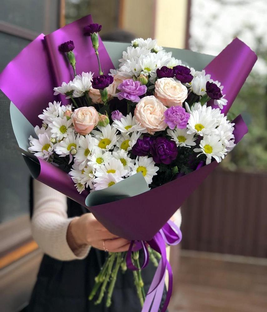 Букет цветов из: Хризантемы, Гвоздики и Розы в Стрелецкое