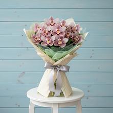 Букет цветов из:  Орхидеи и Розы в Стрелецкое
