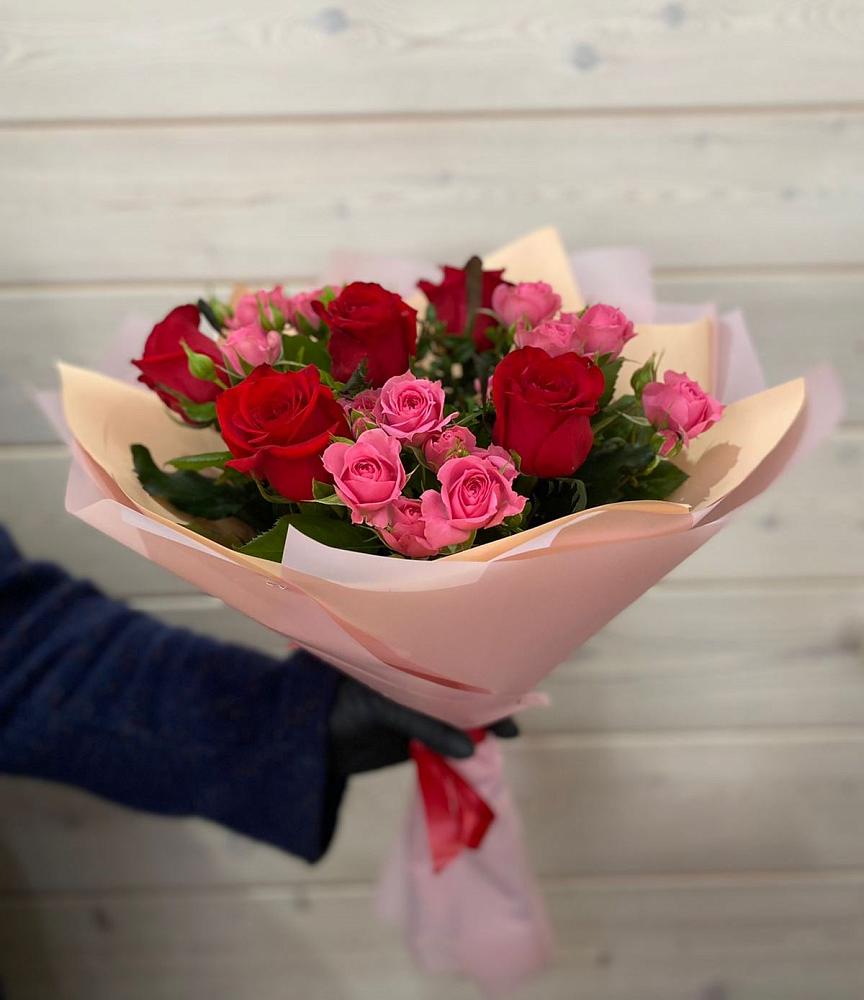Букет цветов из: Розы в Стрелецкое