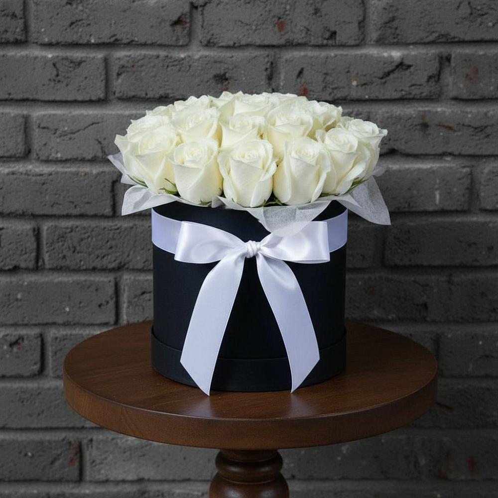 Цветочная композиция из Розы в шляпной коробке в Стрелецкое