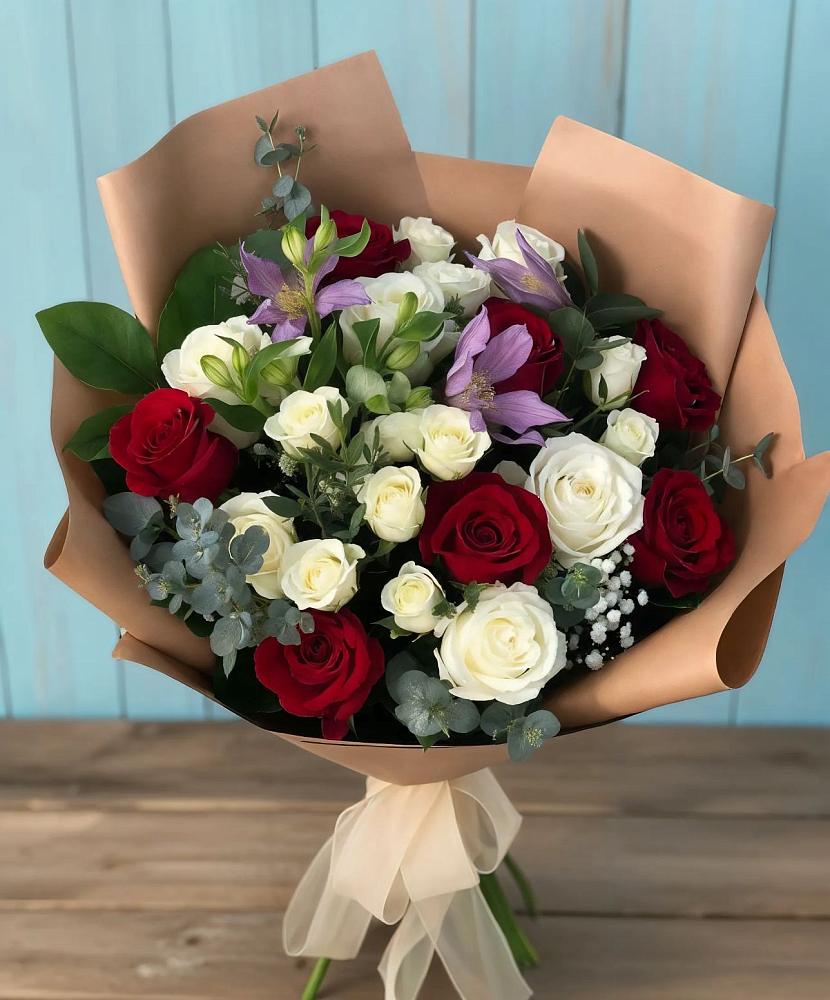 Букет цветов из: Розы и Альстромерии в Стрелецкое