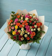 Букет Микс из разноцветных кустовых роз в Стрелецкое