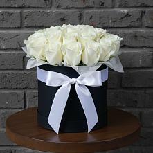 Цветочная композиция из Розы в шляпной коробке в Стрелецкое